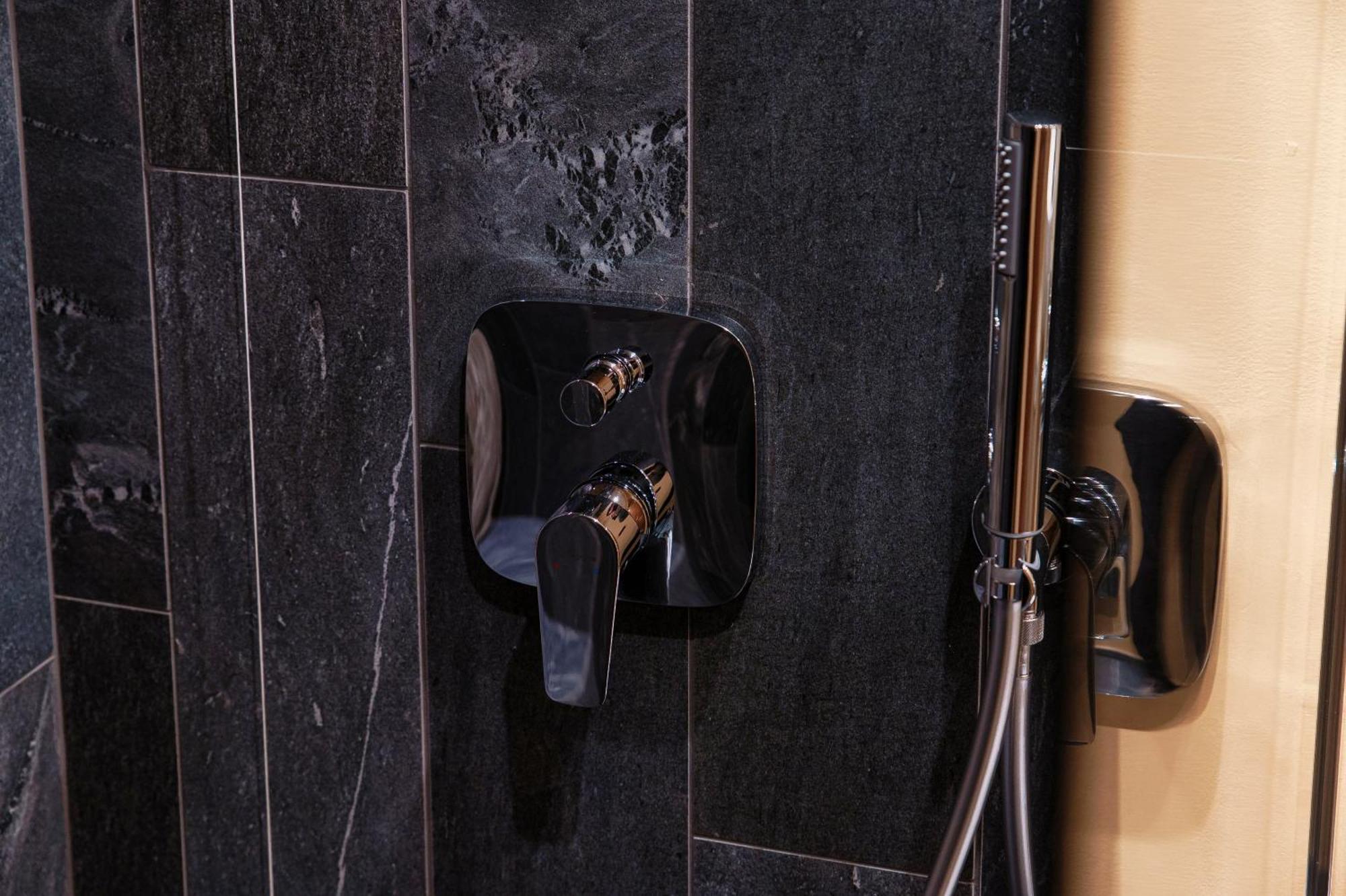 Crotto Polirolo - The House Of Travelers Apartment Cernobbio Bagian luar foto